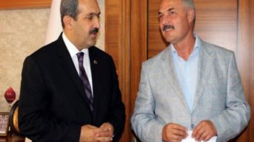 23 Yaş Altı Gen&ccedil;ler T&uuml;rkiye Halter M&uuml;sabakaları Sivas&rsquo;ta Yapılıyor