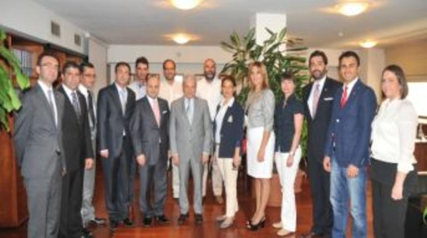 T&uuml;giad Ege Şubesi Ekrem Demirtaş&rsquo;ı Ziyaret Etti