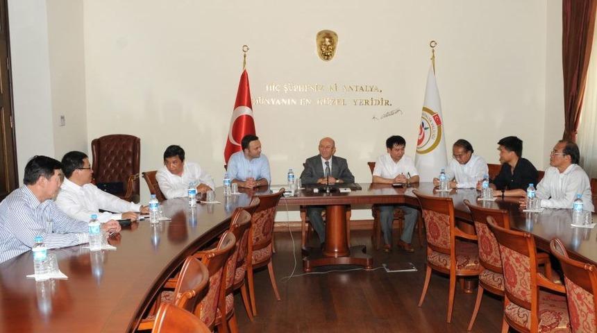 Vietnamlı Heyetten Antalya Valiliği&rsquo;ne Ziyaret
