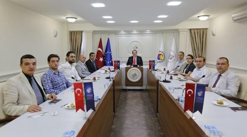 Karacan Gen&ccedil; Girişimcilerle Buluştu
