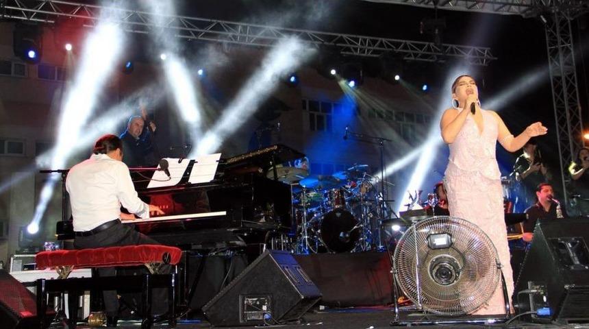 &Ccedil;anakkale'de "50. Uluslararası Troia Festivali"