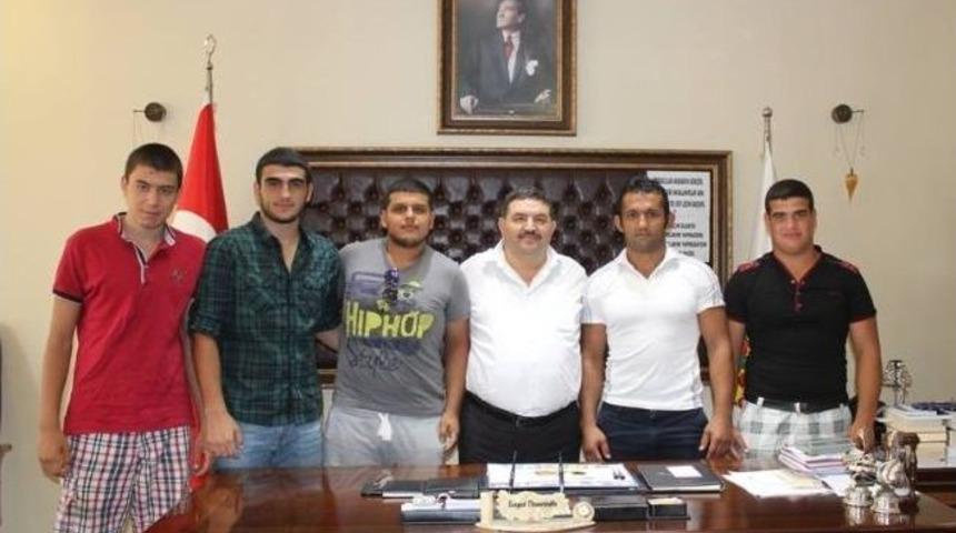 G&uuml;reş&ccedil;ilerden Başkan Devecioğlu&rsquo;na Ziyaret