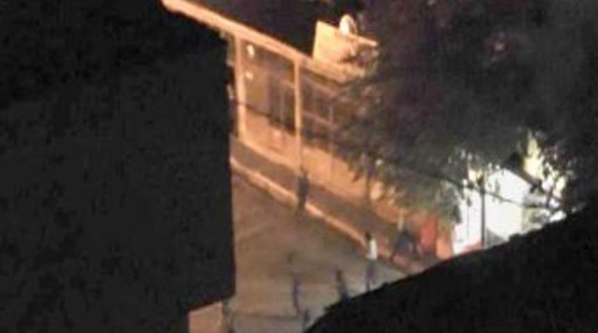 PKK Yandaşları Alışveriş Merkezine Saldırdı