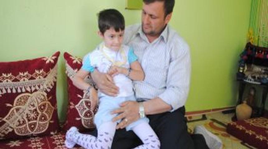 Hakkarili Minik Arjin Tedavi I&ccedil;in Yardım Eli Bekliyor