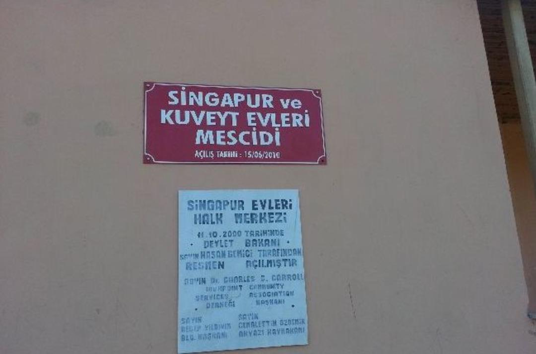 Deprem Sonrası Yapılan Mescit Harabeye D&ouml;nd&uuml;