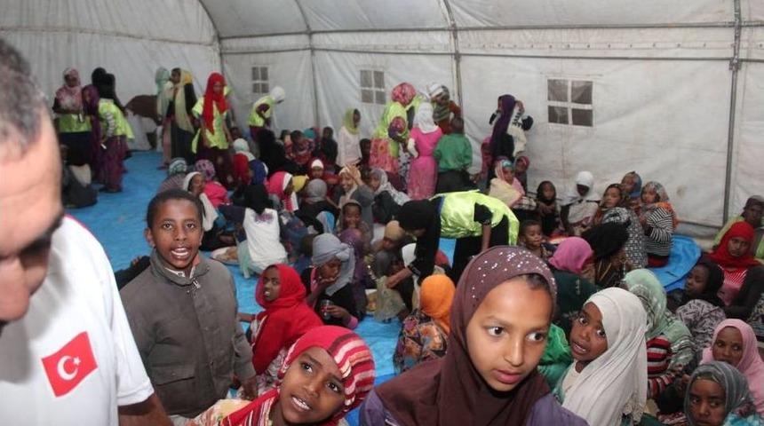 BUGİAD Üyeleri Etiyopyalı Çocukları Sevindirdi