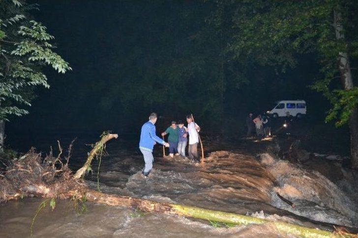 Ayvacık'ta Korkutan Gece G1