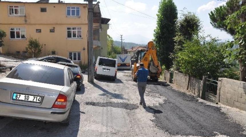 Alaplı&rsquo;da Bozuk Yollar Rotmiks Kaplanıyor