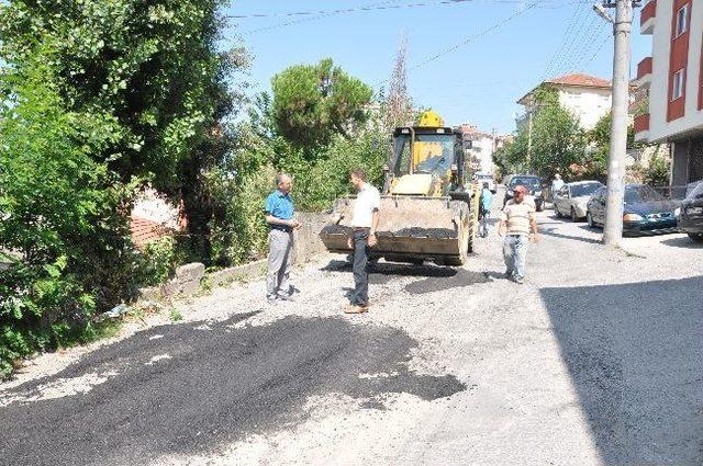 Alaplı’da Bozuk Yollar Rotmiks Kaplanıyor