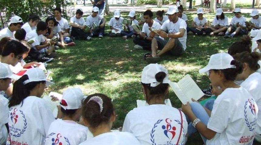 Gaziantep&rsquo;te Temiz &Ccedil;evre Ve Kitap Okumaya Destek