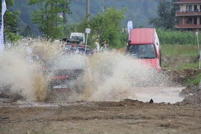 'offroad Yarışları' Nefes Kesti