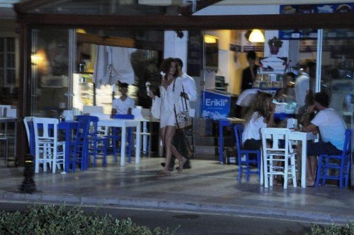 Azra Akın Ve Sevgilisi Bodrum’da G3