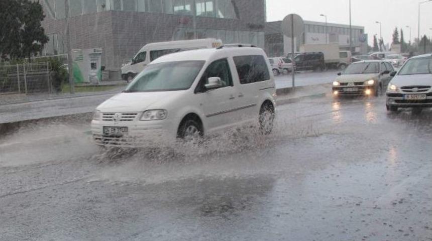 Bursa'da Sağanak Yağmur
