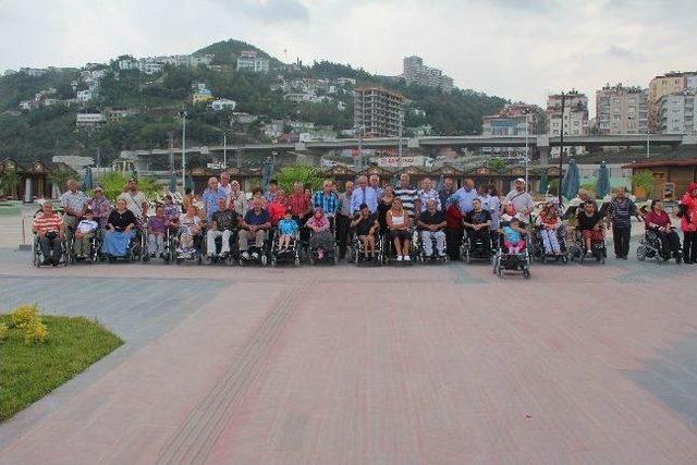 15 Engelli, Ak&uuml;l&uuml; Ara&ccedil; Sahibi Oldu 1