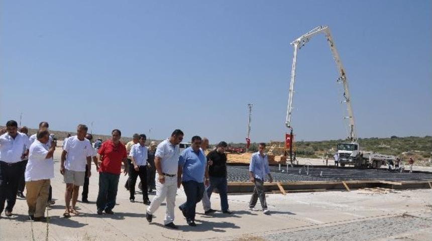 Kumkuyu Yat Limanının &Uuml;st Yapı İnşaat Temeli T&ouml;renle Atıldı