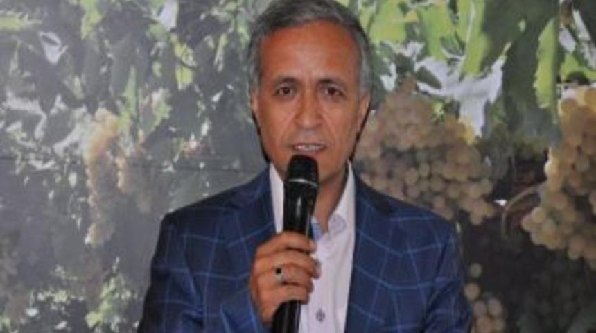 Ak Parti Manisa Milletvekili Muzaffer Yurttaş