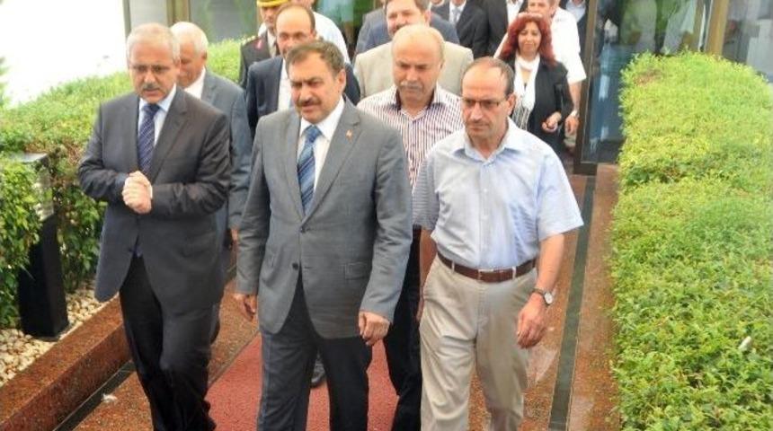 Prof.dr.veysel Eroğlu, Dalaman İl&ccedil;e Teşkilatını Ziyaret Etti