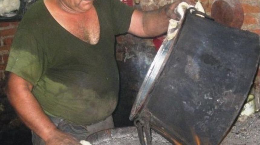 61 Yıllık Kalaycı D&uuml;kk&acirc;nıyla Yıllara Meydan Okuyor