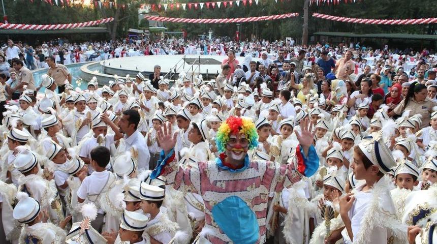 Bornova Belediyesi&rsquo;nden S&uuml;nnet Ş&ouml;leni