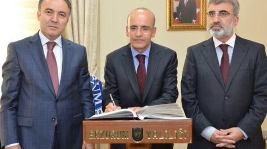 Maliye Bakanı Şimşek, Erzurum&rsquo;dan &Ouml;vg&uuml;yle Bahsetti