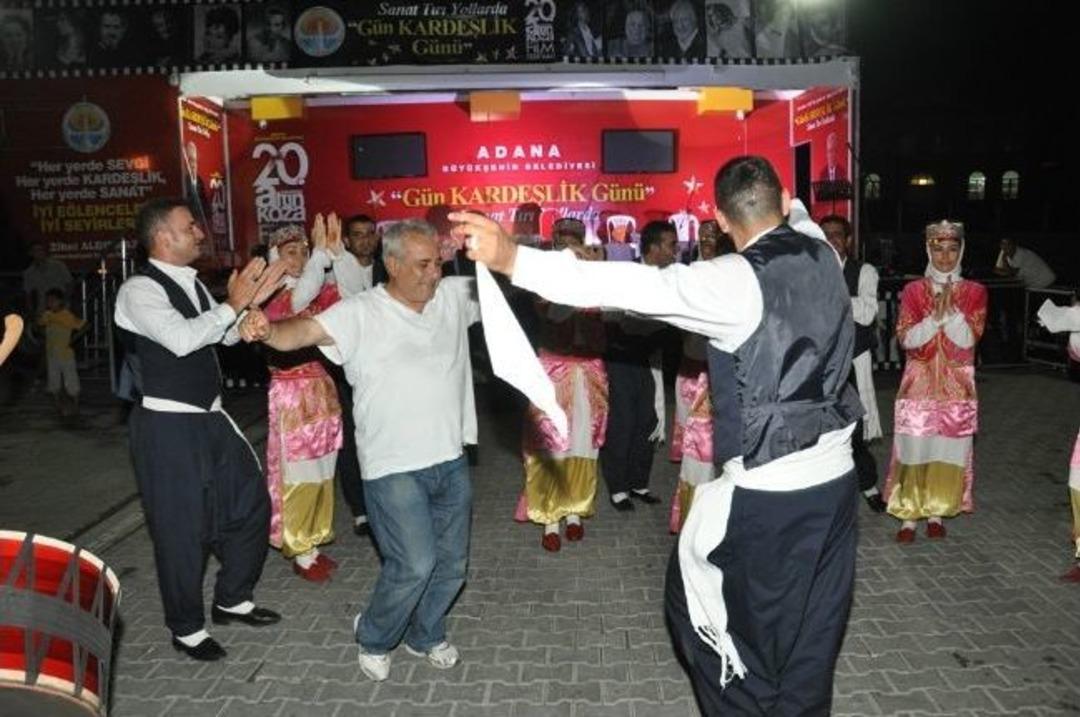 Sanat Tırı Feke'de