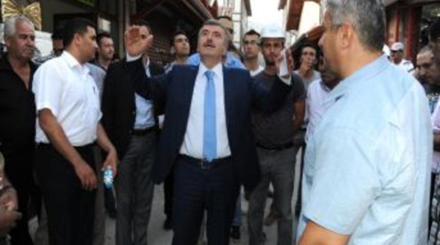 Başkan Aky&uuml;rek Tarihi Bedesten&rsquo;deki &Ccedil;alışmaları İnceledi