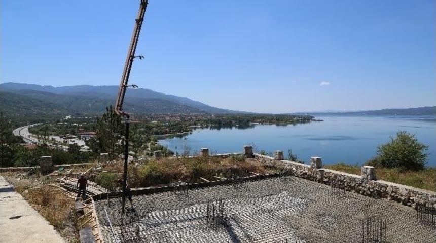 Sapanca G&ouml;l&uuml; Artık Terastan İzlenecek