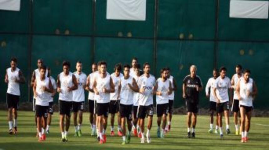 Beşiktaş, Trabzonspor I&ccedil;in &Ccedil;alıştı Ve Ma&ccedil; Saatini Bekliyor
