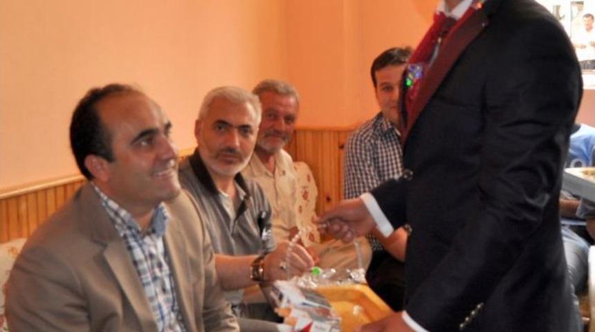 Milletvekil &Ouml;zbek&rsquo;ten D&uuml;ğ&uuml;nlerde Sigara Tutmama Kampanyası