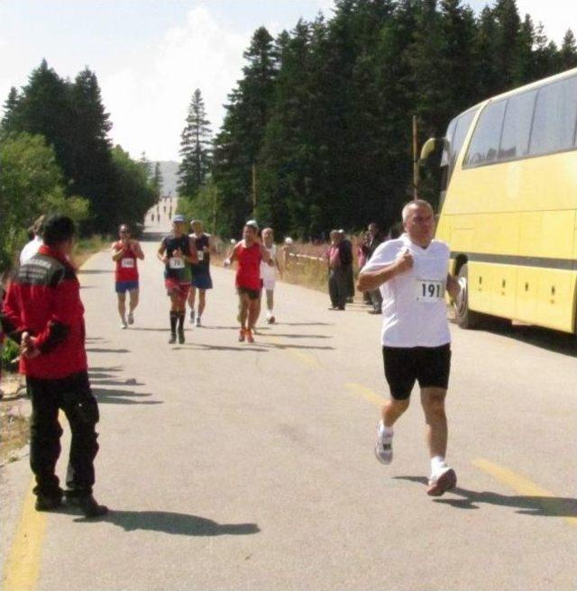 Uludağ da Nefes Kesen Maraton 1