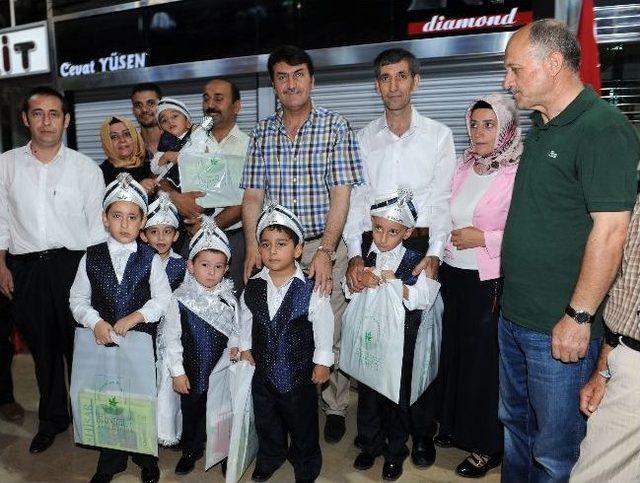 Tarihi Kapalı &Ccedil;arşı&rsquo;da S&uuml;nnet Ş&ouml;leni 1