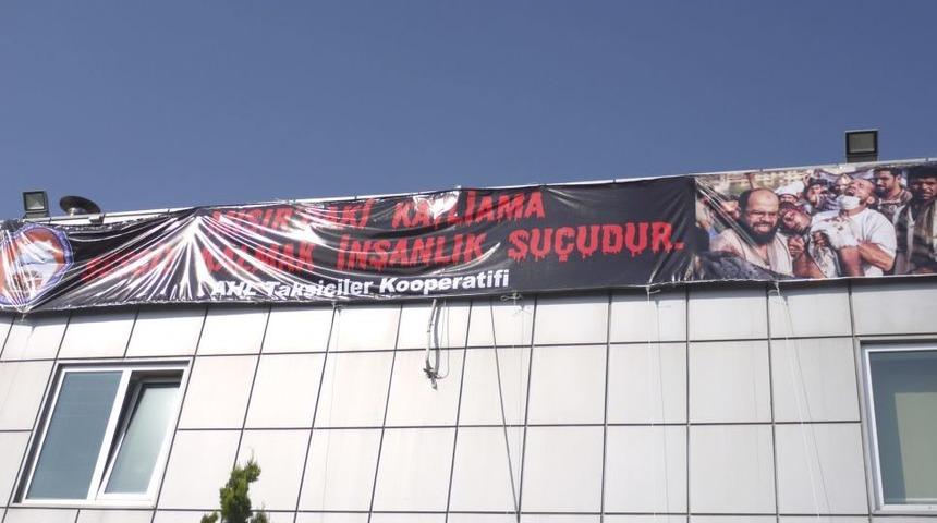 Havalimanı Taksicileri Mısır'daki Katliamı Protesto Etti