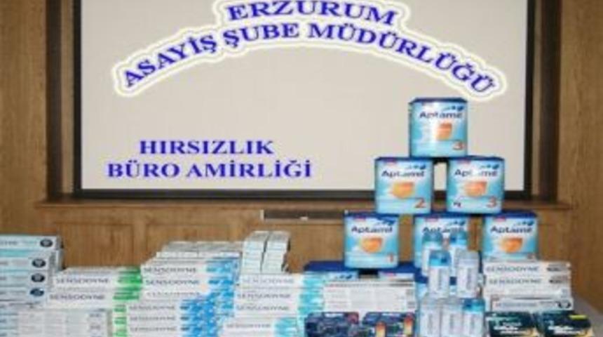 Alış Veriş Merkezinden Hırsızlık Yapan 2 Ş&uuml;pheli Yakalandı