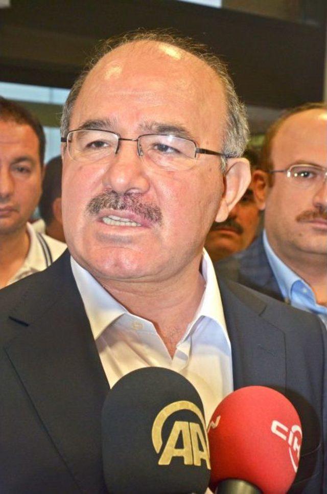 Hüseyin Çelik: İİT Genel Sekreteri İhsanoğlu Darbeye Darbe Diyemeyenlerden