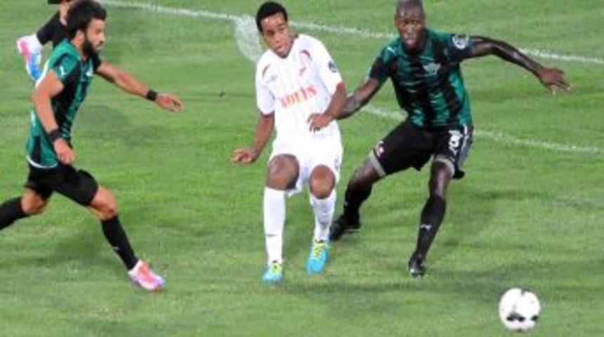 Akhisar Belediyespor: 3 - Elazığspor: 1