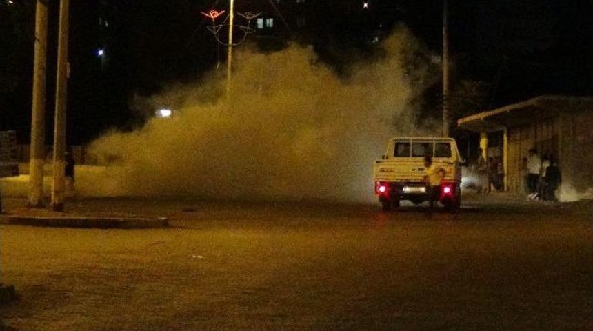 Şırnak'ta G&ouml;stericiler Polise Saldırdı