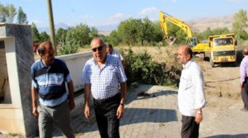 Suşehri&rsquo;nde Mezarlıklarda &Ccedil;evre D&uuml;zenleme &Ccedil;alışmaları