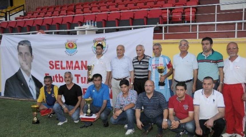 Merhum Selman Kakun Masterlar Futbol Turnuvası Sona Erdi