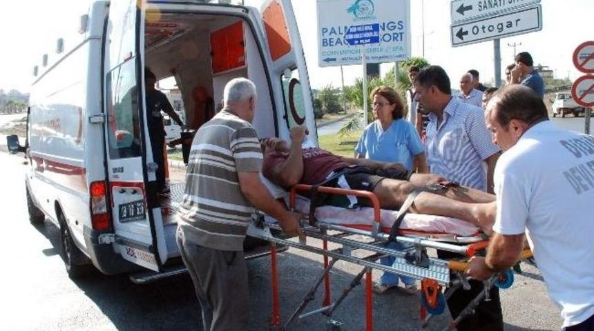 Didim&rsquo;de Motosiklet Kazası; 2 Yaralı