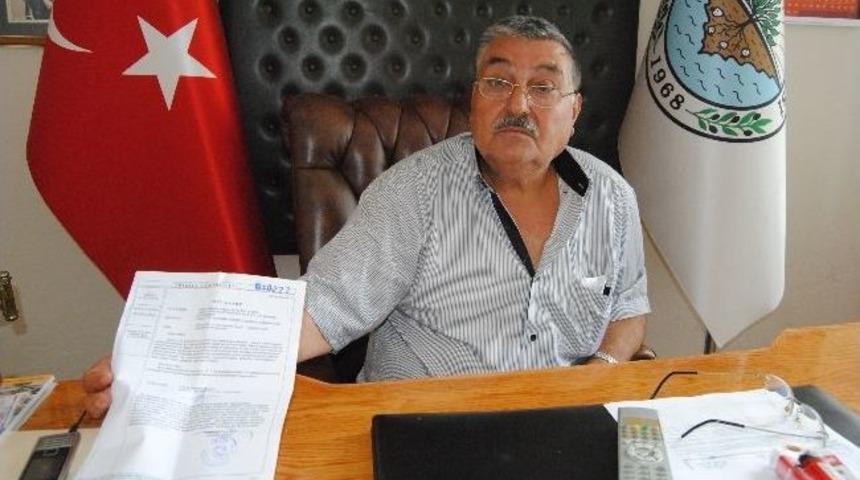 G&ouml;lc&uuml;k Belediye Başkanı Zeybek, Ak Parti'den İstifa Etti