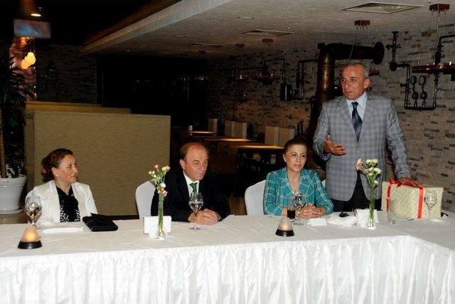 Vali Öztürk’ten Tuğgeneral Kemal Korkmaz’a Veda Yemeği 1