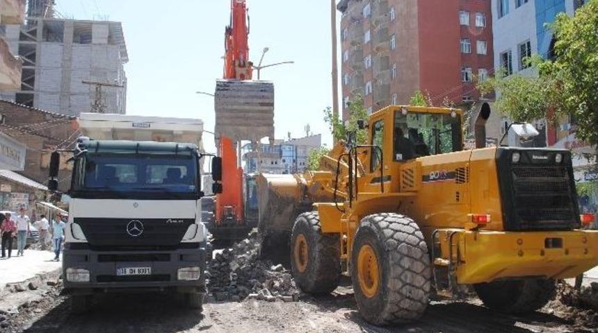 Y&uuml;ksekova&rsquo;da Altyapı &Ccedil;alışmaları