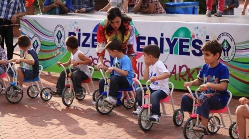 Miniklerin 3 Tekerlekli M&uuml;cadelesi