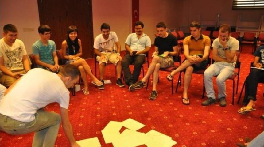 A&uuml;&rsquo;den Sivil Toplum Kuruluşları İ&ccedil;in Eğitim