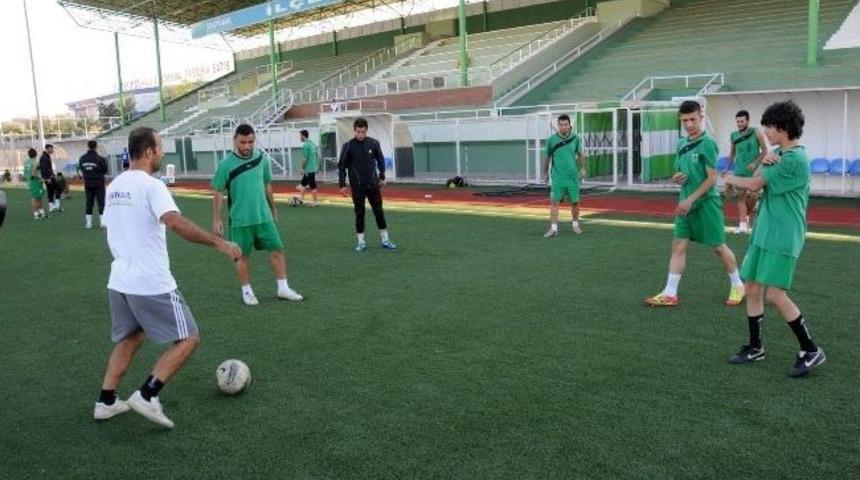 Şehitkamil Belediyespor&rsquo;da Hazırlıklar S&uuml;r&uuml;yor