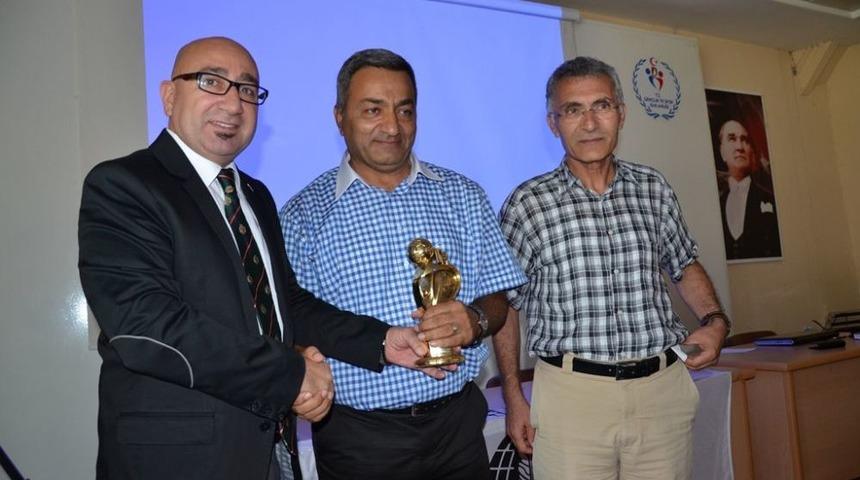 TSYD Şube Başkanı: Gazeteciler Oyun Kurallarını Futbolcular Kadar Iyi Bilmeli