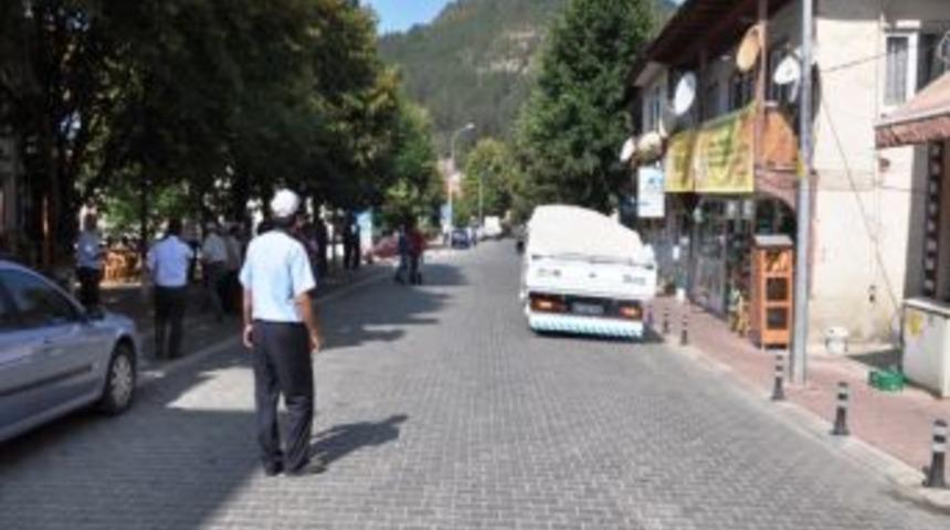 Azdavay&rsquo;da Trafik Kazasında Bir &Ccedil;ocuğun Ayağı Kırıldı