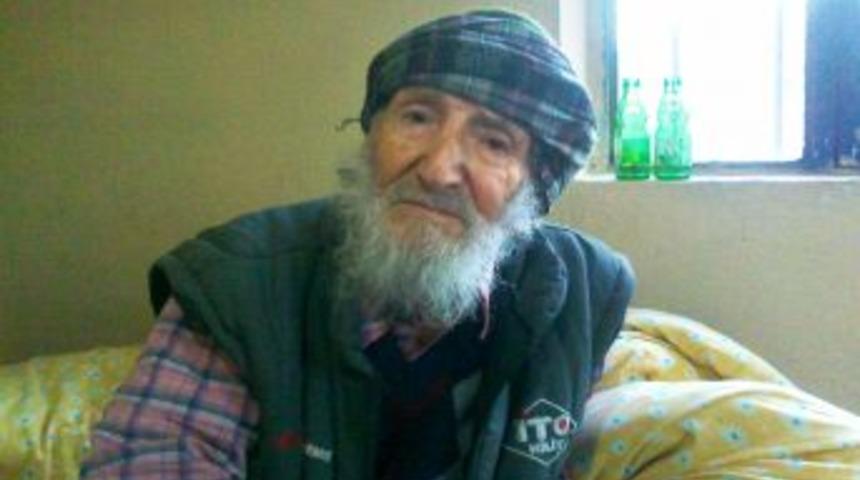 Asırlık 'Şeker Dede' Hayatını Kaybetti