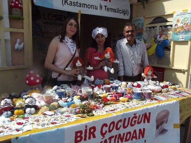 Taşköprü’de Lösev’in Standına Yoğun İlgi