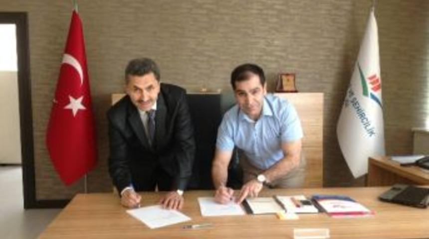 Milli Eğitim Ve &Ccedil;evre M&uuml;d&uuml;rl&uuml;ğ&uuml; Arasında İmza